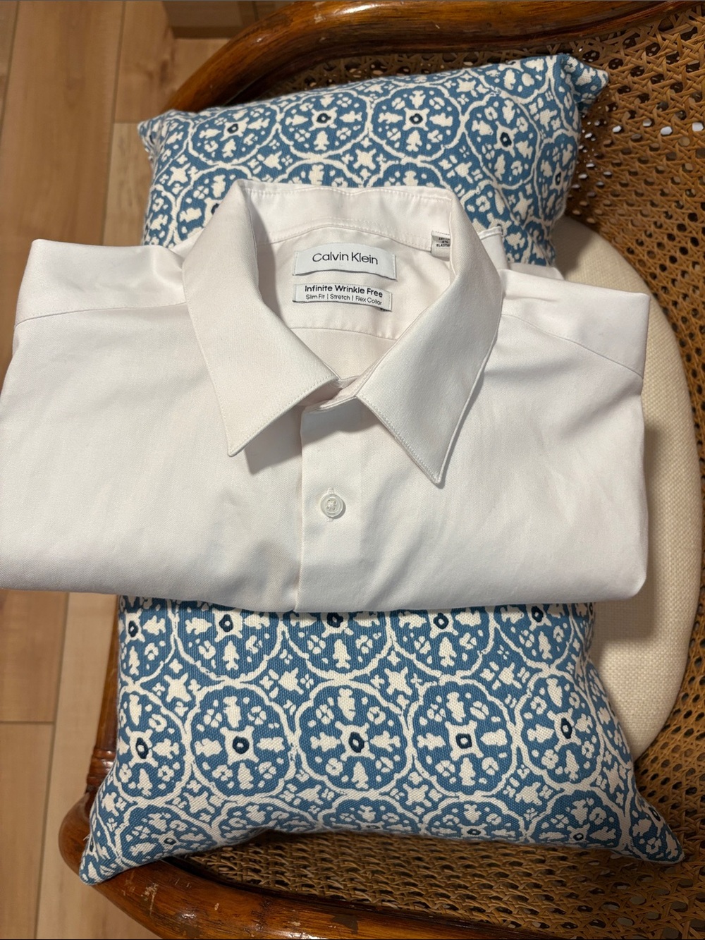 Calvin Klein Men's Classic White Button-Up Shirt